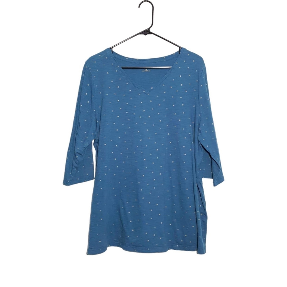 Catherines | v neck ¾ sleeve dot top 0X 14/16w flaw